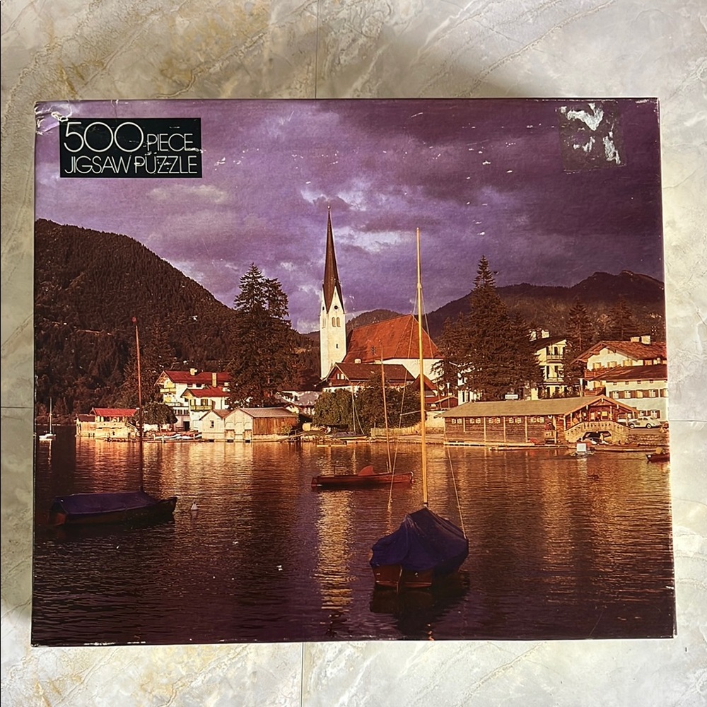 NWOT Scenic Lake Village 500-Piece Jigsaw Puzzle